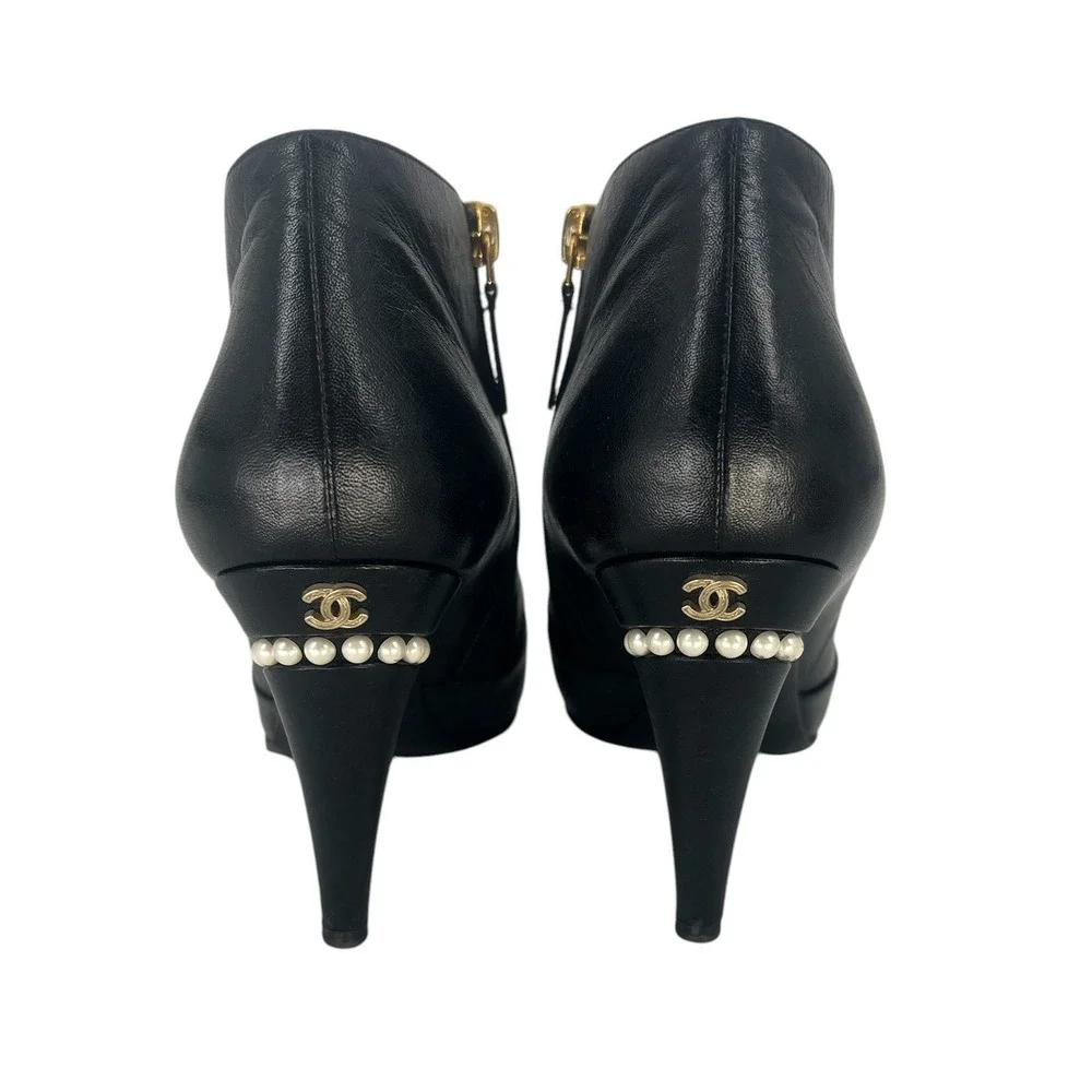 Chanel Pearl‎ CC Cone Heel Ankle Boots Black Leather Pointed Toe Size 39.5